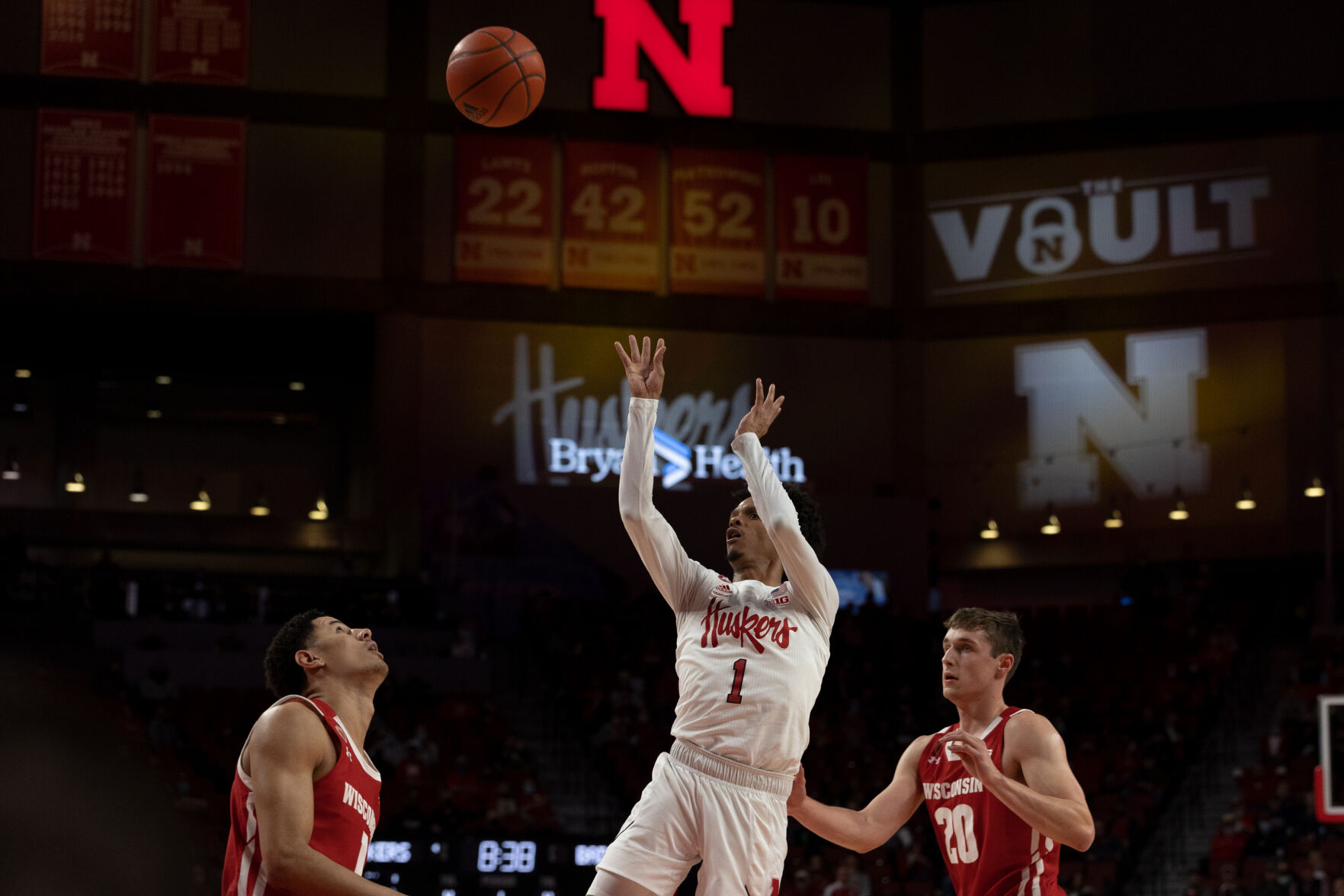 Basketball vs. Wisconsin Photo No. 6